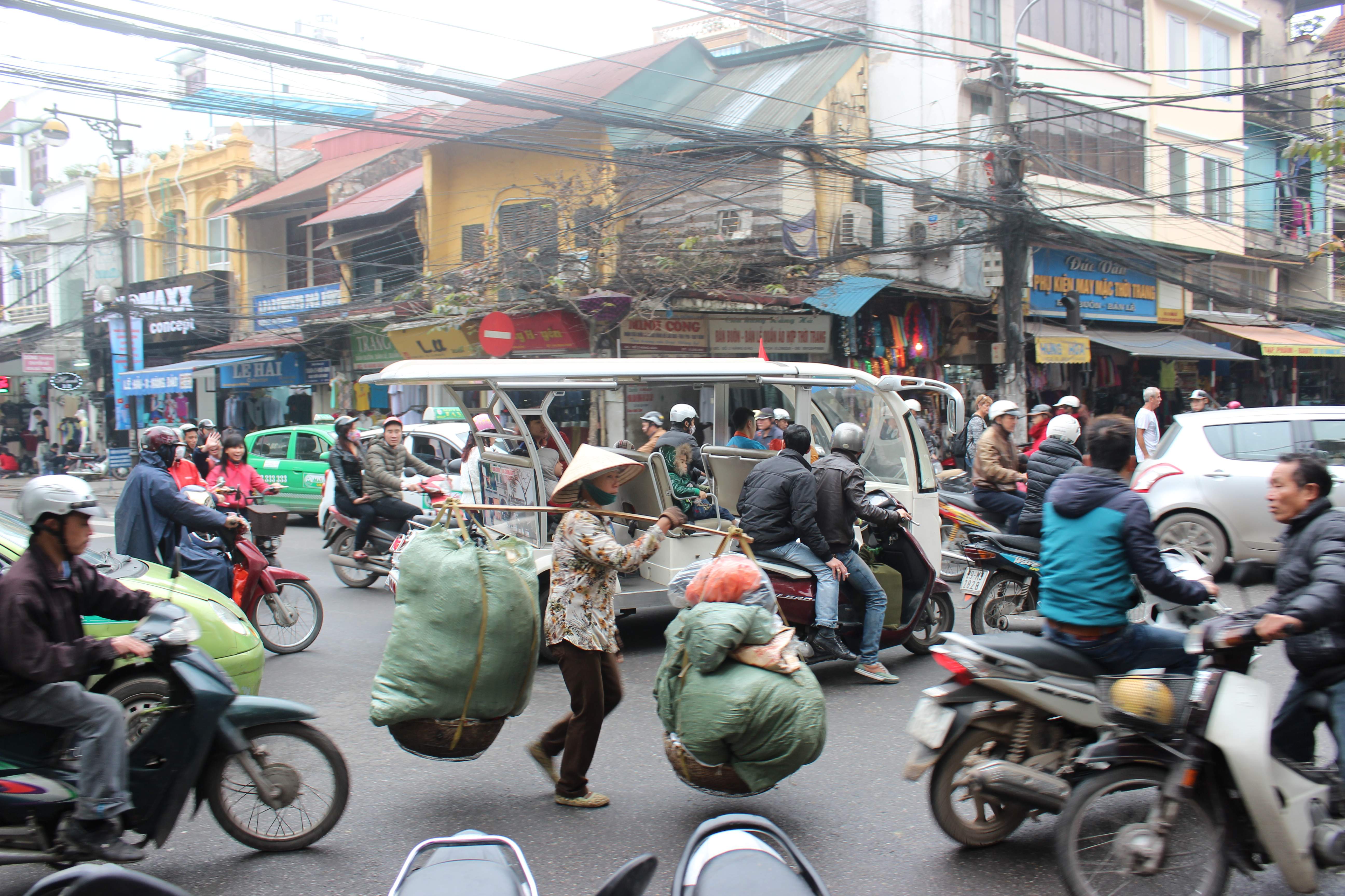 How to Survive Crossing the Street in Vietnam