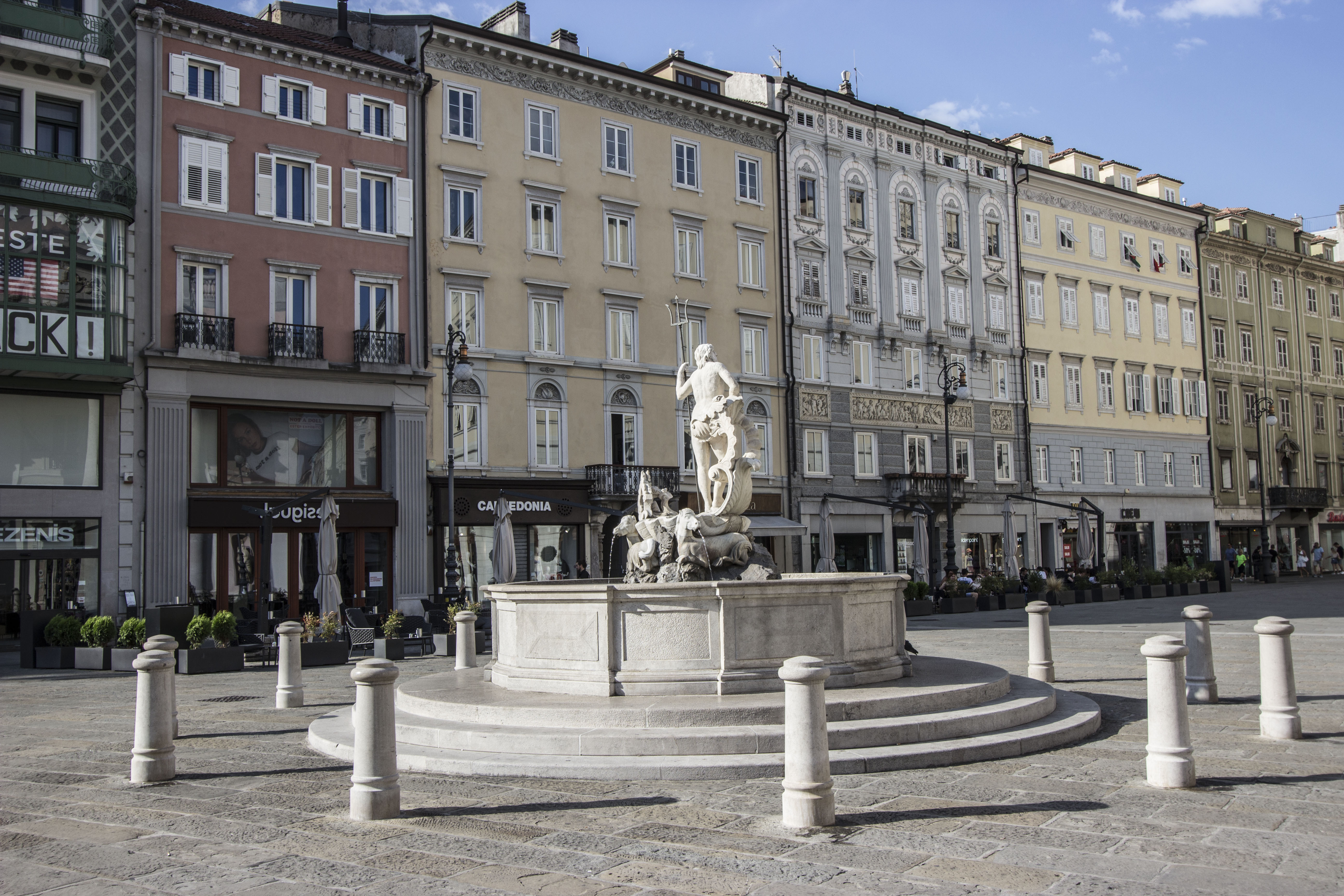 Włochy - Triest, Piazza della Borsa 